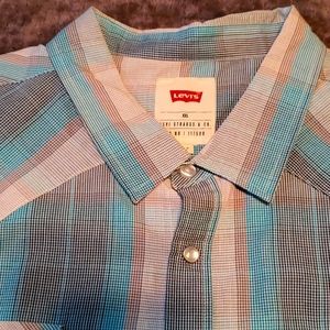Short sleeve  Button-down